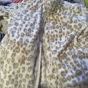 North face leopard coat